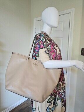 Coach City Pebble Leather Tote